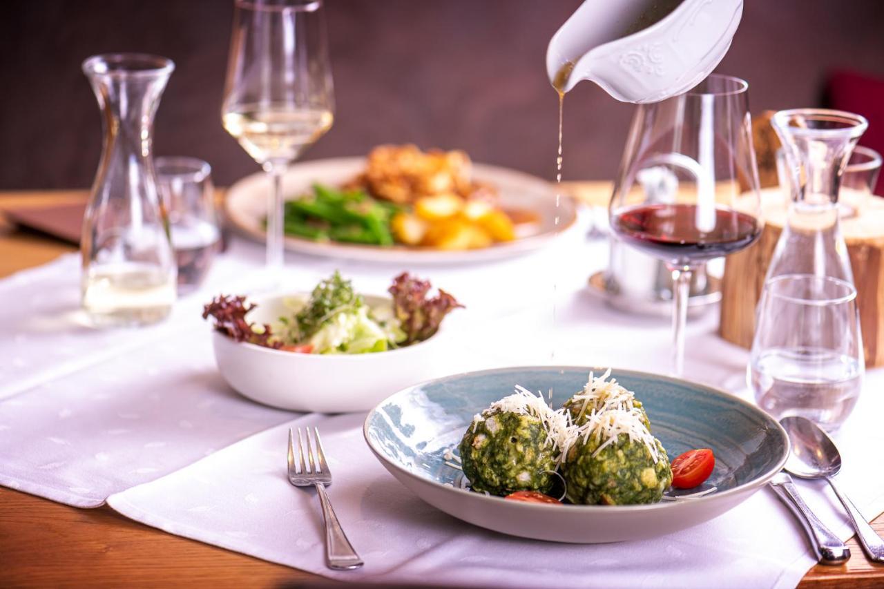 Pension Restaurant Dorfalm レオガング エクステリア 写真