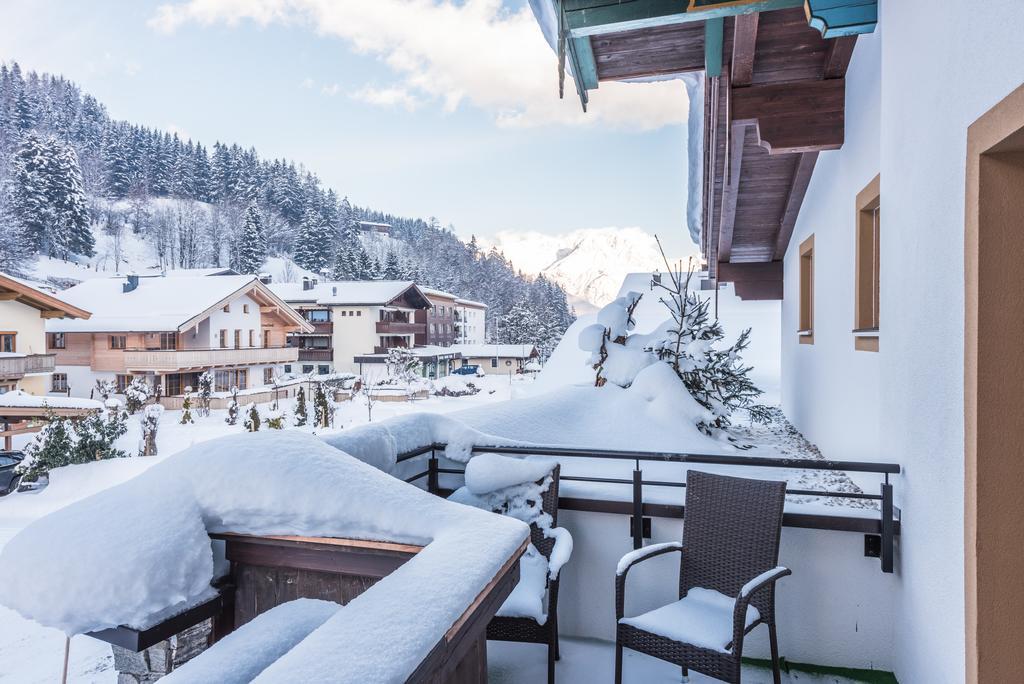 Pension Restaurant Dorfalm レオガング エクステリア 写真