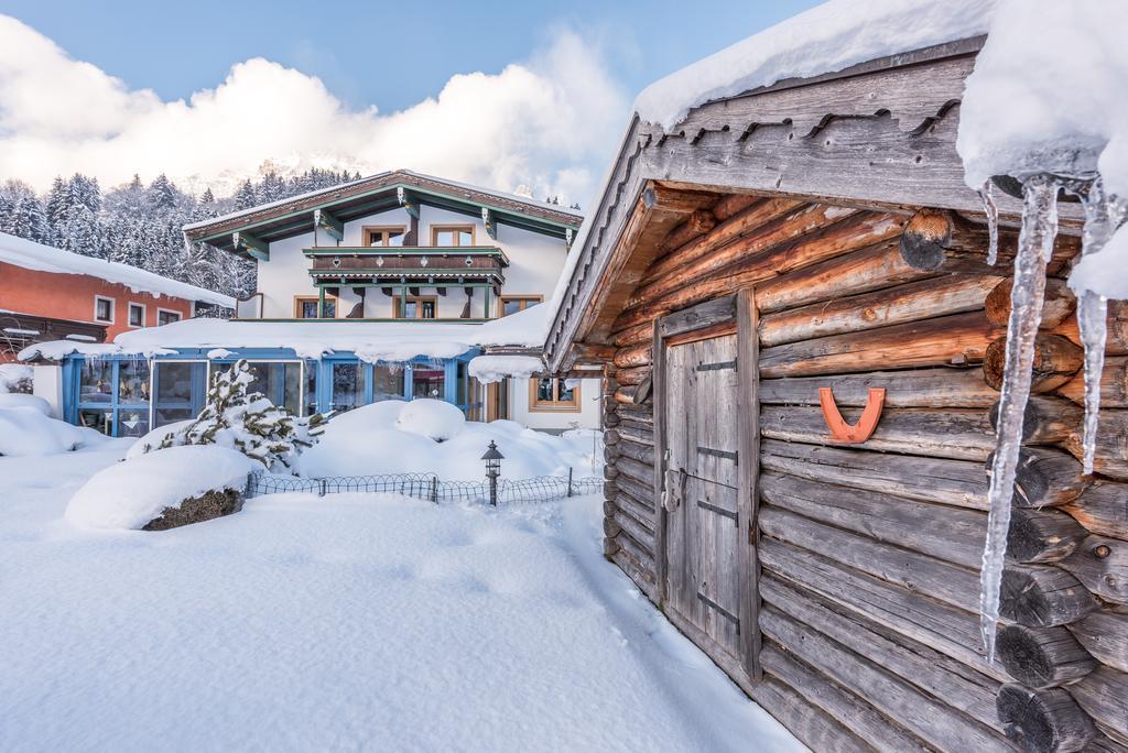 Pension Restaurant Dorfalm レオガング エクステリア 写真