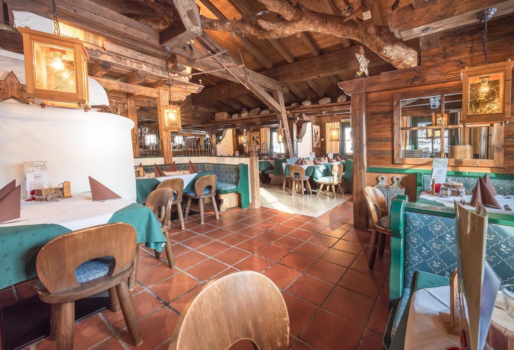 Pension Restaurant Dorfalm レオガング エクステリア 写真