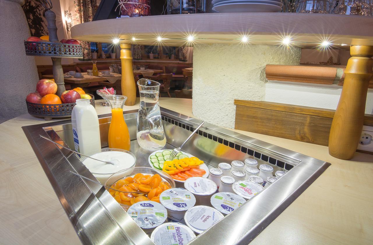 Pension Restaurant Dorfalm レオガング エクステリア 写真